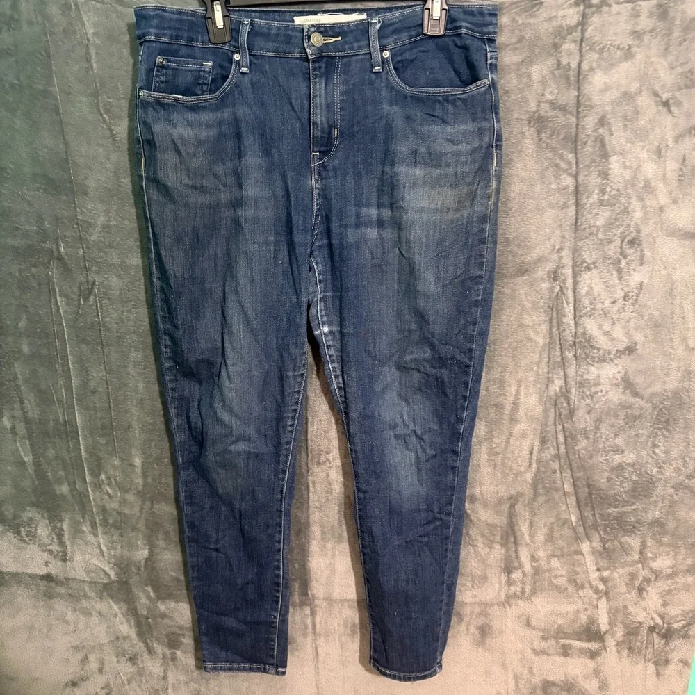Signature Levis Jeans Womens 34 X 26 Blue Denim Mid Rise Skinny Crop